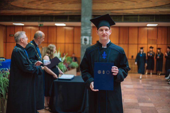 11597264-ttk-diplomaoszto-7264.jpg