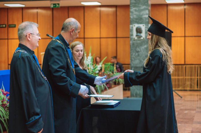 11597278-ttk-diplomaoszto-7278.jpg