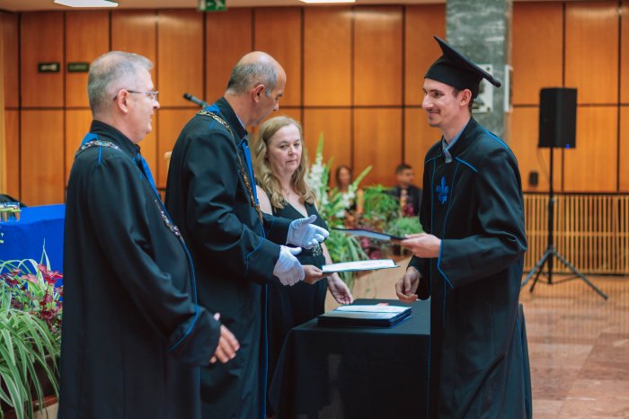 11597297-ttk-diplomaoszto-7297.jpg
