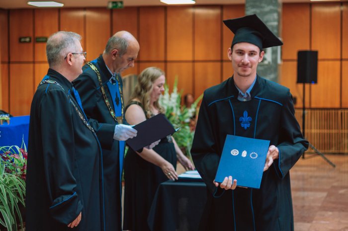 11597299-ttk-diplomaoszto-7299.jpg