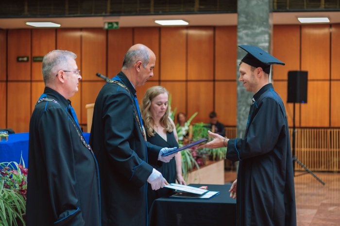 12017379-ttk-diplomaoszto-7379.jpg