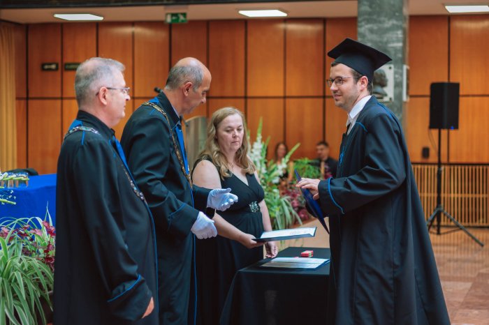 12017387-ttk-diplomaoszto-7387.jpg
