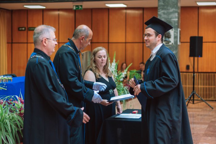 12017388-ttk-diplomaoszto-7388.jpg