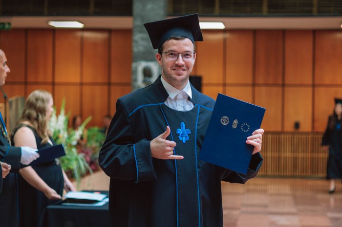 12017393-ttk-diplomaoszto-7393.jpg