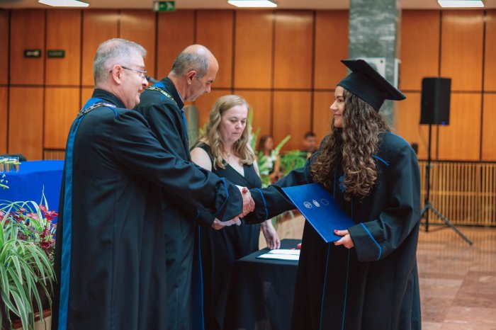 12027399-ttk-diplomaoszto-7399.jpg