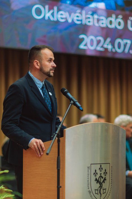 12157609-ttk-diplomaoszto-7609.jpg